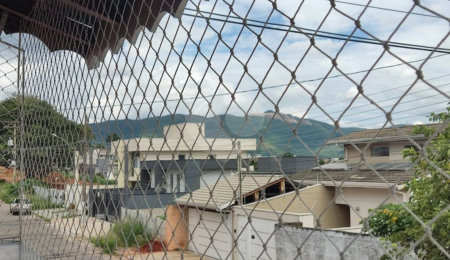 Sobrado à venda com 3 quartos, sendo 1 suíte, em Jardim Alvinópolis, Atibaia, SP