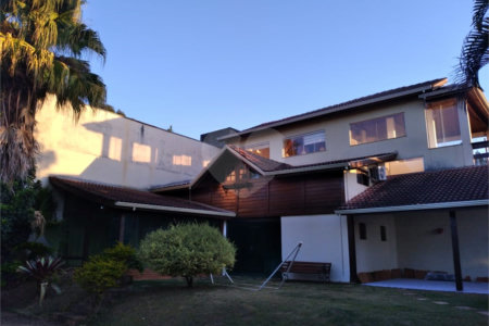 Chácara à venda com 4 quartos, sendo 2 suítes, em Loteamento Village de Atibaia, Atibaia, SP