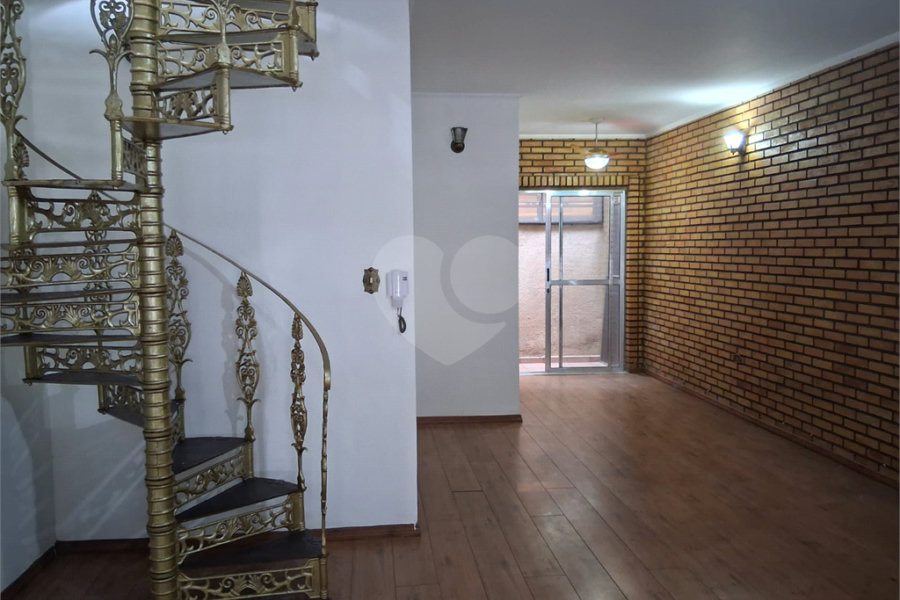 Sobrado à venda com 3 quartos, sendo 1 suíte, em Vila Dom Pedro Ii, São Paulo, SP