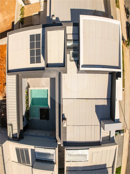 Casa à venda com 3 suítes no condomínio Residencial Dona Maria Candida, Indaiatuba - SP