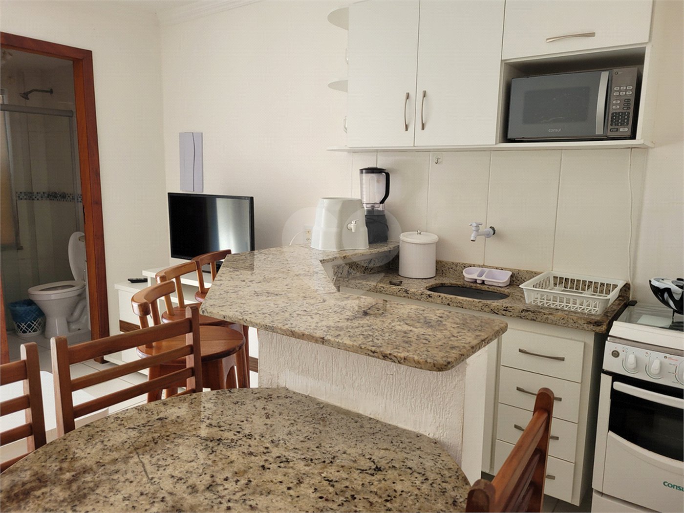 Apartamento à venda com 1 suíte em Taperapuan, Porto Seguro, BA