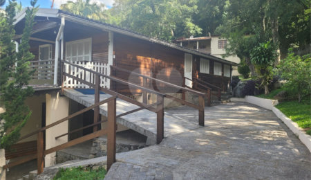Sítio à venda com 6 quartos, sendo 3 suítes,  em Serra da Cantareira, Mairiporã, SP