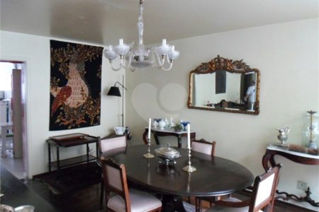 Apartamento à venda com 3 quartos, sendo 1 suíte, em Jardim Paulista, São Paulo, SP