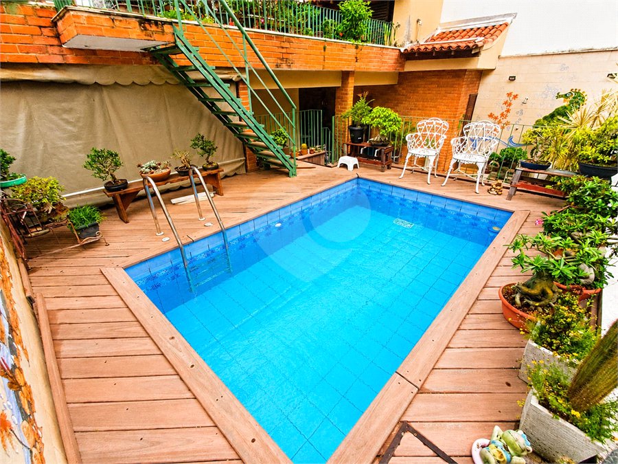Casa à venda com 4 quartos, sendo 1 suíte,  em Tijuca, Rio de Janeiro, RJ