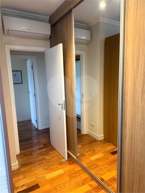 Apartamento à venda com 3 suítes em Vila Suzana, São Paulo, SP