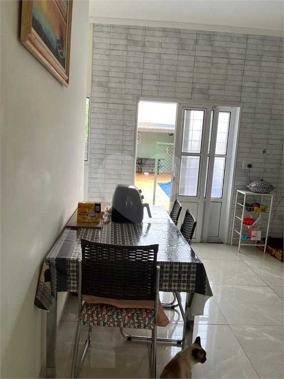 Casa à venda com 2 suítes em Cidade Jardim, Araraquara, SP