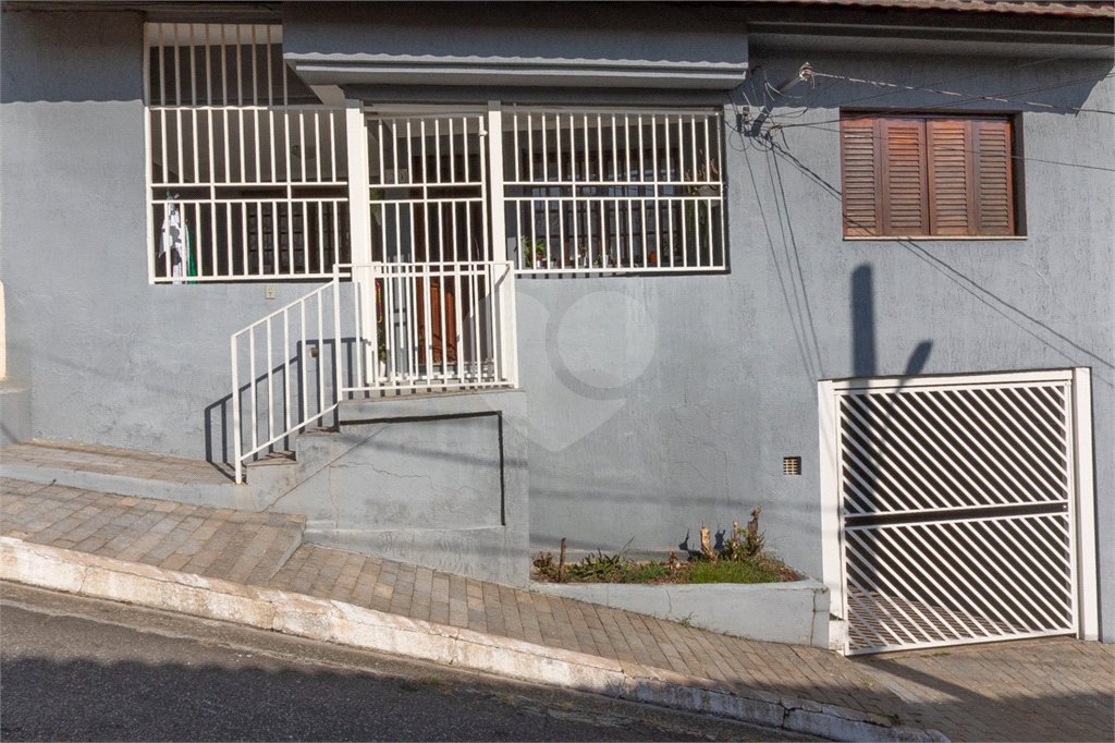 Casa à venda com 3 quartos, sendo 1 suíte, em Chora Menino, São Paulo, SP