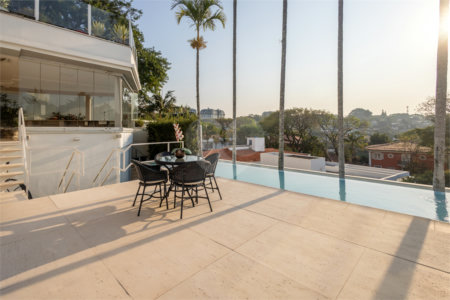 Casa à venda com 4 suítes em Jardim Guedala, São Paulo, SP