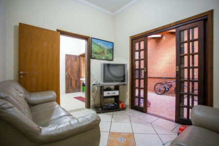 Casa à venda com 4 suítes em Cidade São Francisco, São Paulo, SP