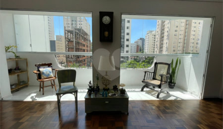 Apartamento à venda com 3 quartos, sendo 1 suíte,  em Brooklin Paulista, São Paulo, SP