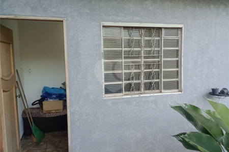 Chácara à venda com 5 quartos, sendo 1 suíte, em Jardim Marabá, Itapetininga, SP
