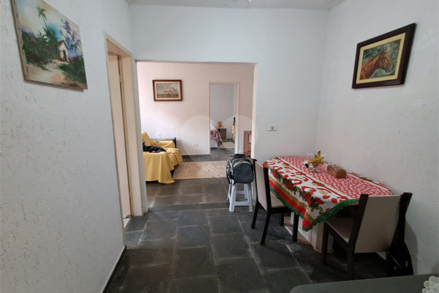 Sobrado à venda com 4 quartos em Parada Inglesa, São Paulo, SP