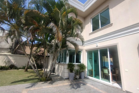 Casa com 6 dormitórios à venda, 700 m² por R$ 10.000.000,00 - Loteamento João Batista Julião - Guarujá/SP