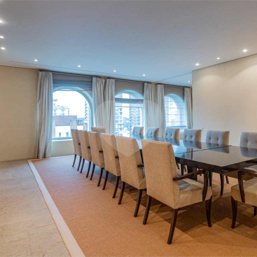 Apartamento à venda com 4 suítes em Jardim Paulistano, São Paulo, SP