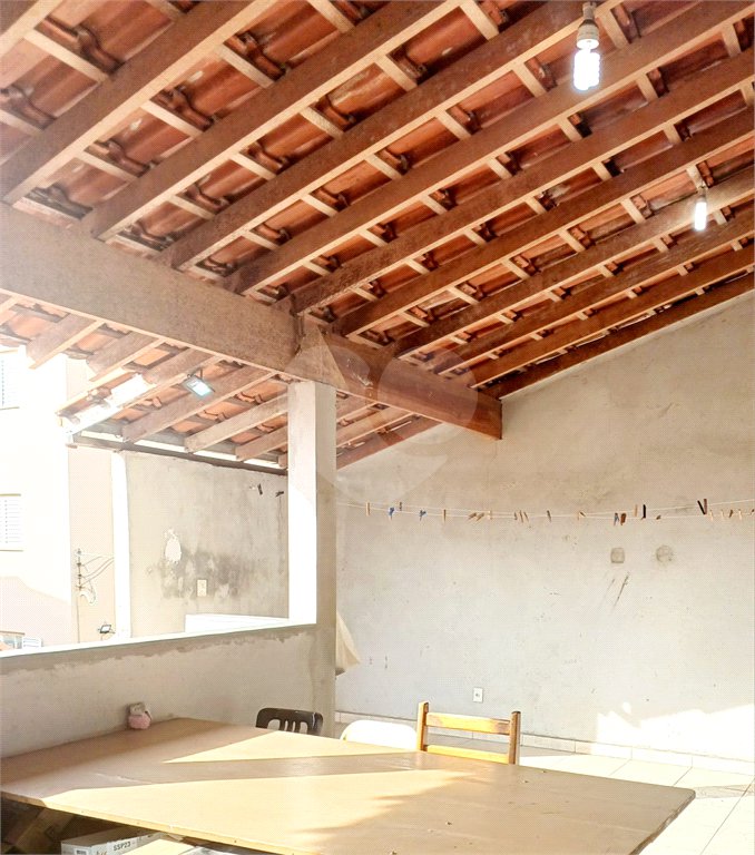Casa à venda com 3 quartos, sendo 1 suíte,  no condomínio Altos de Poa, Poá - SP