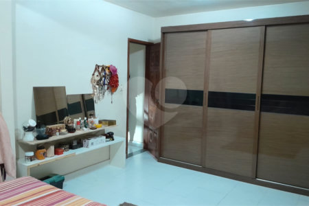 Casa à venda com 3 quartos em Campo Grande, Rio de Janeiro, RJ