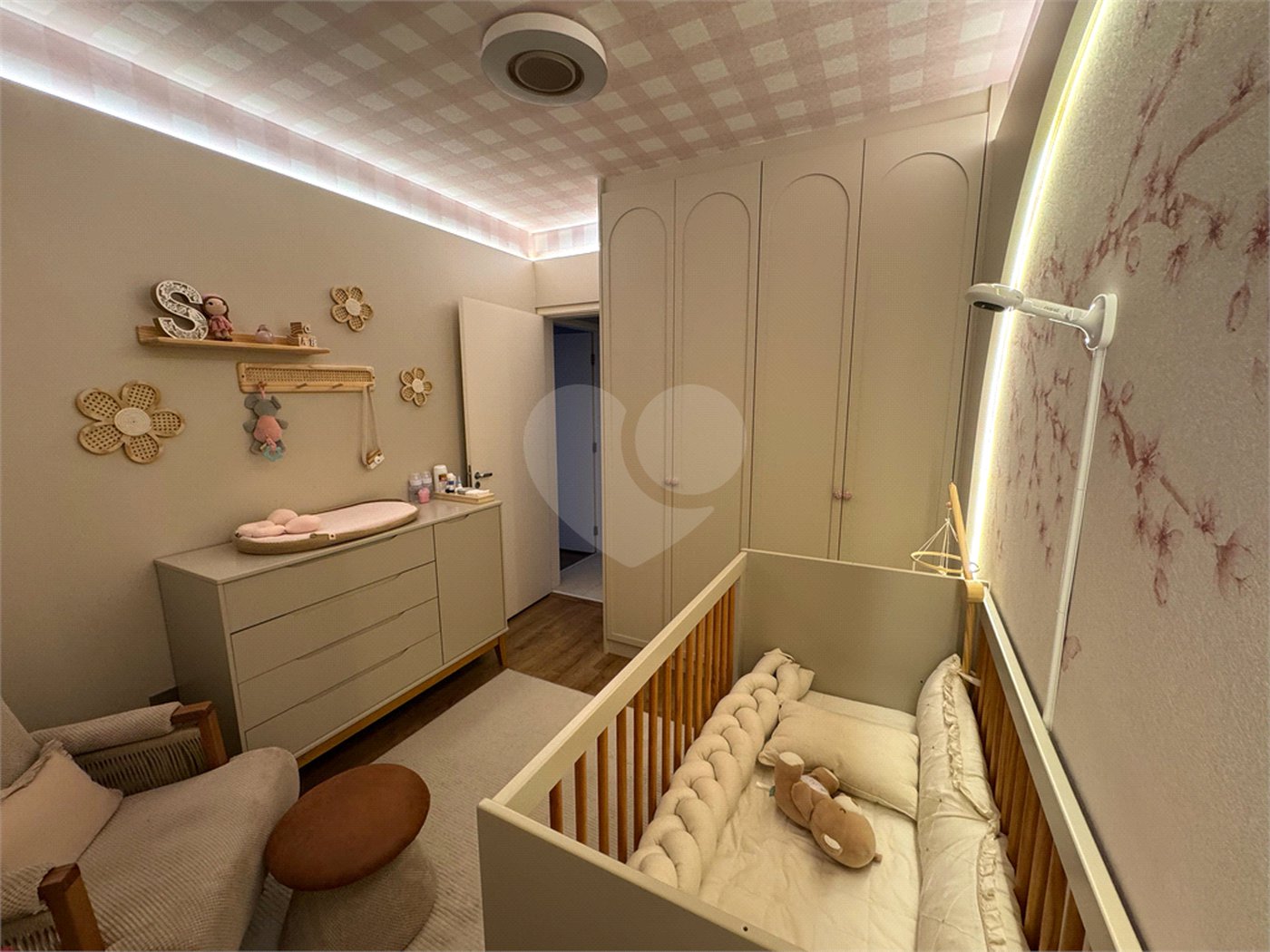 Apartamento à venda com 3 quartos, sendo 1 suíte, em Jardim Belvedere, Sorocaba, SP