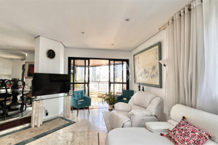 Apartamento à venda com 4 quartos, sendo 1 suíte,  em Vila Mariana, São Paulo, SP