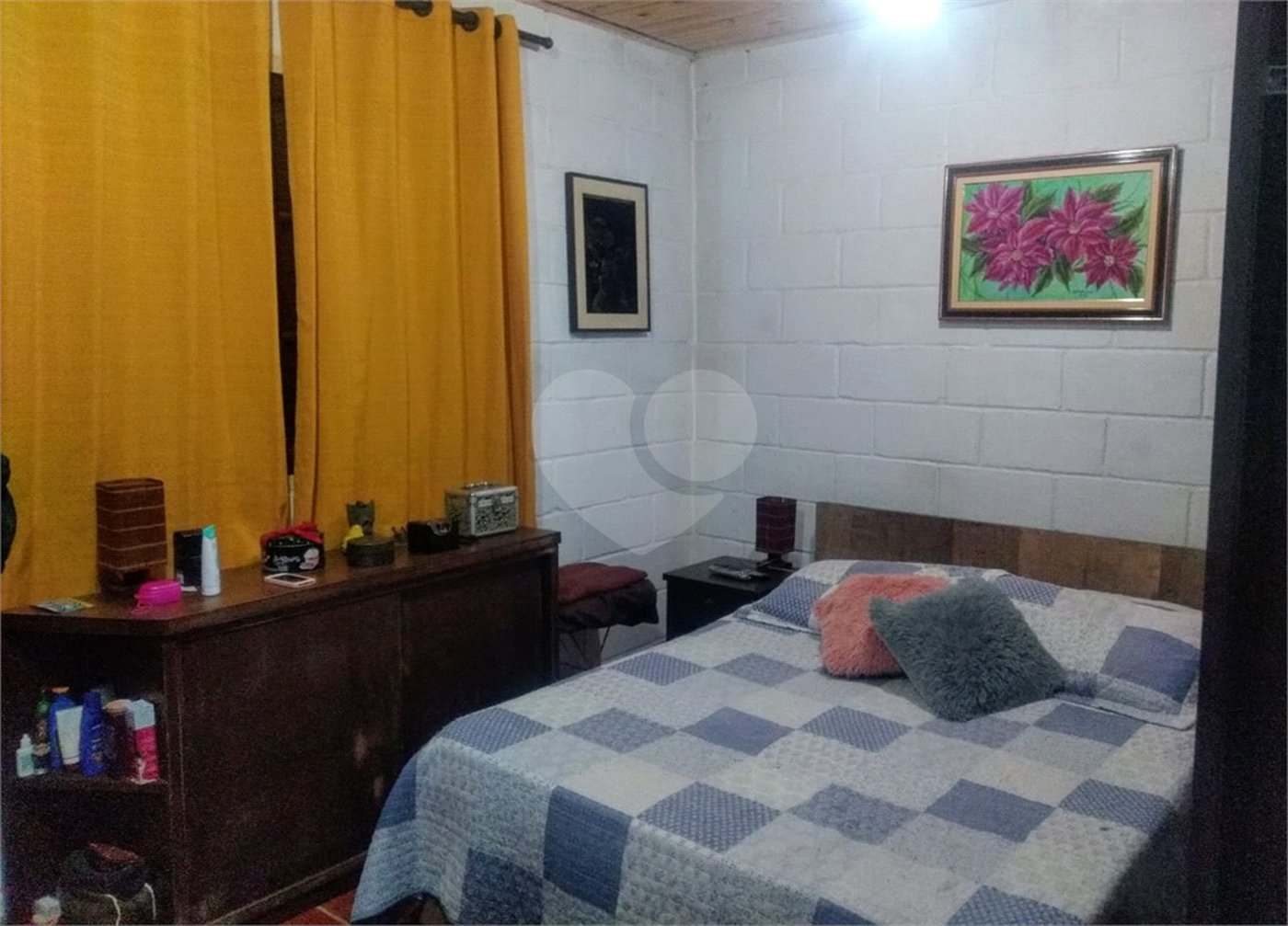 Casa à venda com 3 quartos, sendo 1 suíte, no condomínio Cinco Lagos, Mairiporã - SP