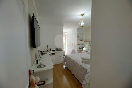 Sobrado à venda com 3 quartos, sendo 1 suíte, em Jardim Pinheiros, São Paulo, SP