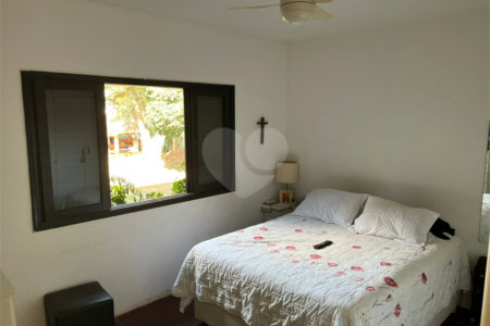 Casa Térrea à venda com 4 quartos, sendo 2 suítes, em Jardim Paulista, Atibaia, SP