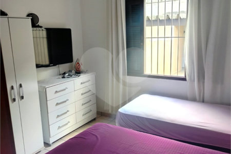 Sobrado à venda com 2 quartos em Jardim Santa Rosa, Taboão da Serra, SP