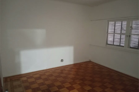 Casa Térrea à venda ou para alugar com 3 quartos, sendo 1 suíte,  em Caxingui, São Paulo, SP