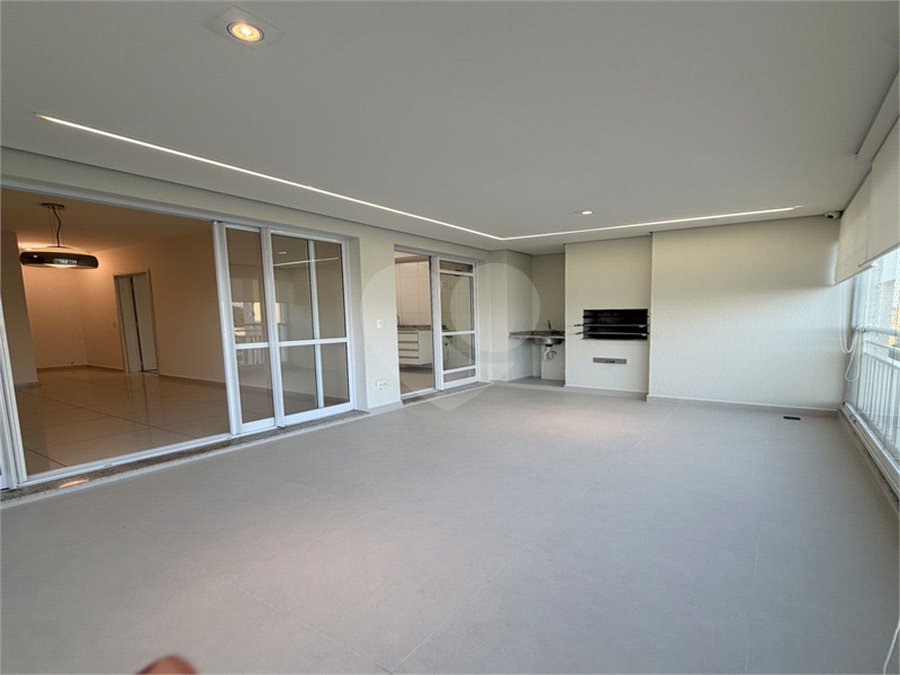 Apartamento para alugar com 2 quartos, sendo 1 suíte,  em Vila Suissa, Mogi das Cruzes, SP