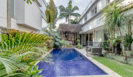 Casa à venda com 4 suítes no condomínio Residencial Canumã, São Paulo - SP