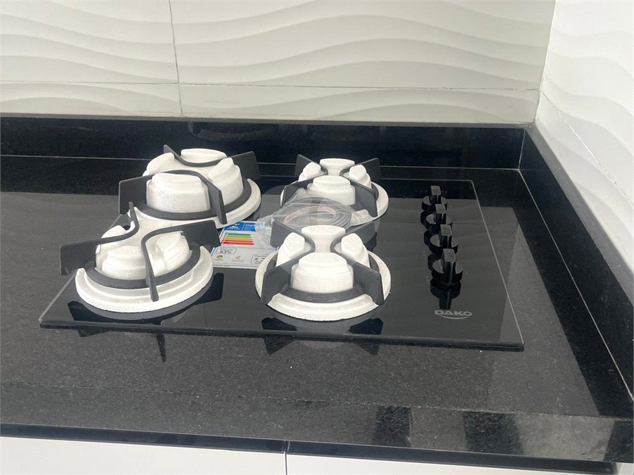 Casa à venda com 3 suítes no condomínio Campos do Conde I e II, Sorocaba - SP