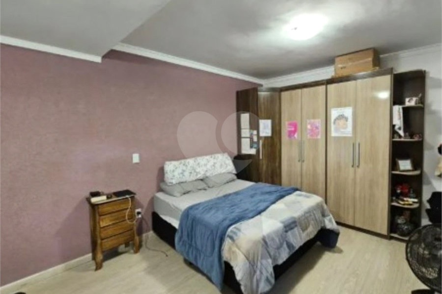 Sobrado à venda com 3 quartos, sendo 1 suíte, em Jardim São Ricardo, São Paulo, SP
