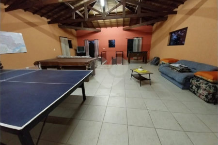 Chácara à venda com 3 quartos, sendo 1 suíte, em Estância Piratininga, Suzano, SP