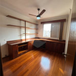 Casa à venda com 3 quartos, sendo 1 suíte,  no condomínio Edifício Crescencia Carolo Balbo, Ribeirão Preto - SP