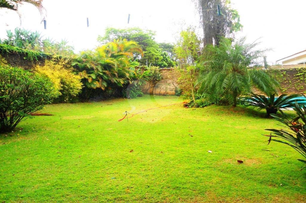 Sobrado à venda com 4 suítes em Jardim Cordeiro, São Paulo, SP