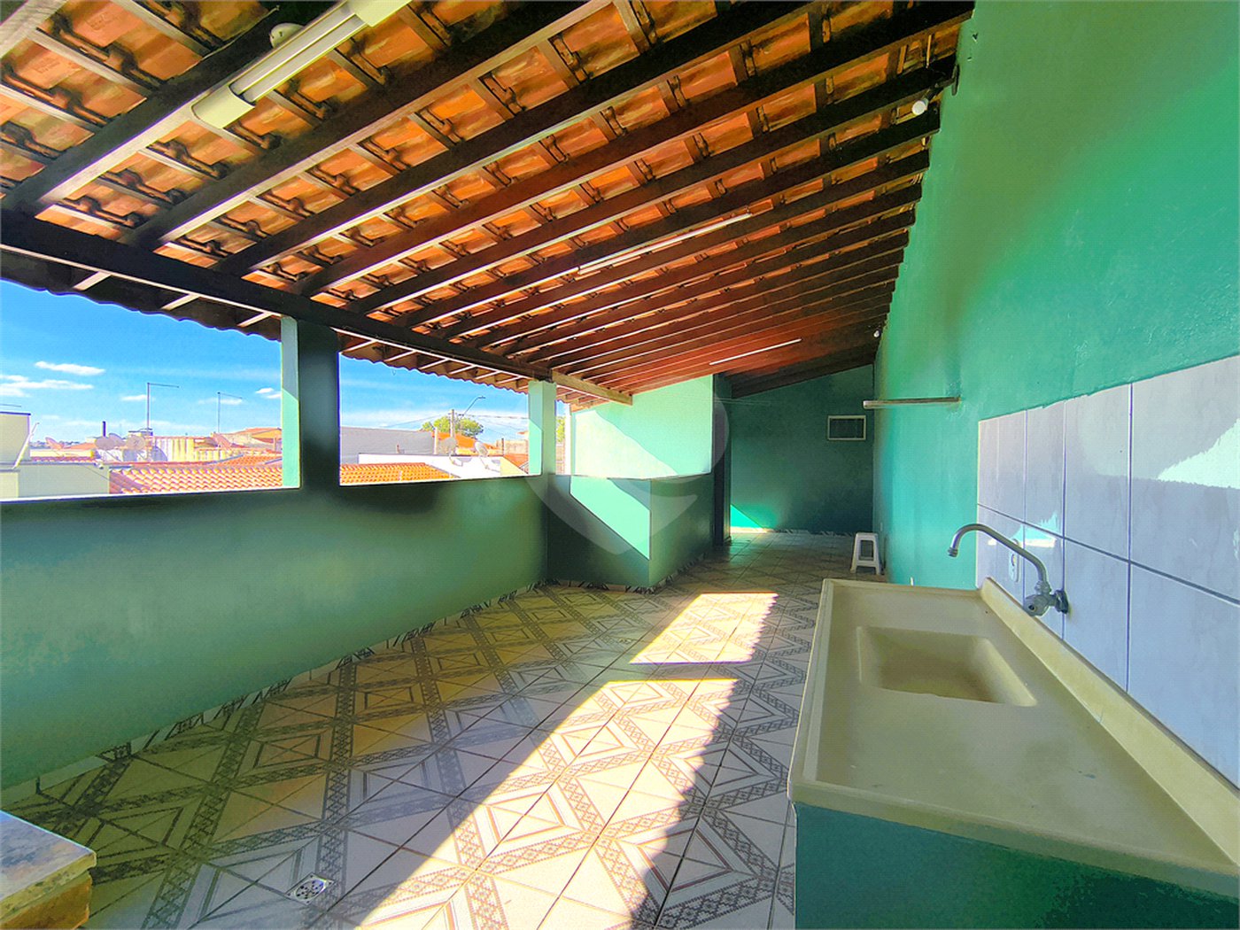 Sobrado à venda com 3 quartos, sendo 1 suíte,  em Jardim Alice, Indaiatuba, SP