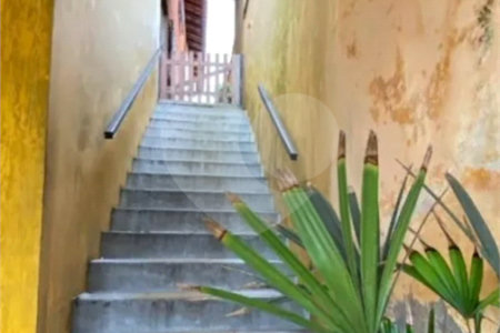 Sobrado à venda com 3 quartos, sendo 1 suíte, em Jardim Ester, São Paulo, SP