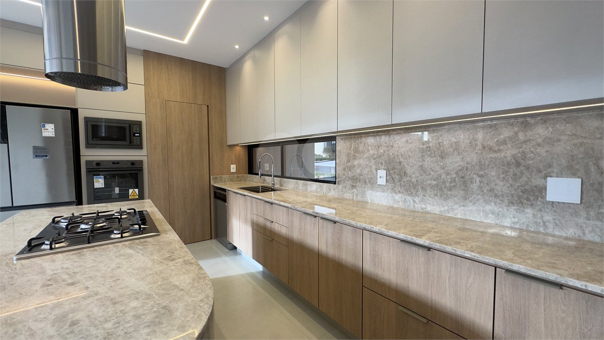 Casa à venda com 3 suítes no condomínio Jardim Residencial Dona Maria Candida, Indaiatuba - SP