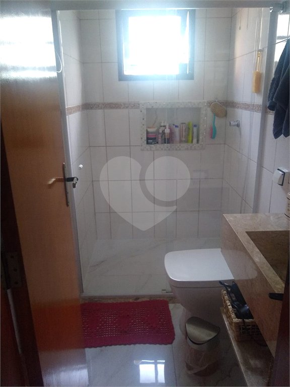 Sobrado à venda com 3 quartos, sendo 1 suíte,  em Vila do Castelo, São Paulo, SP