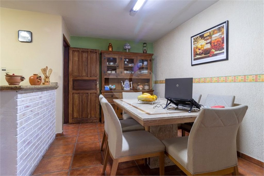 Casa à venda com 3 suítes em Santana, São Paulo, SP
