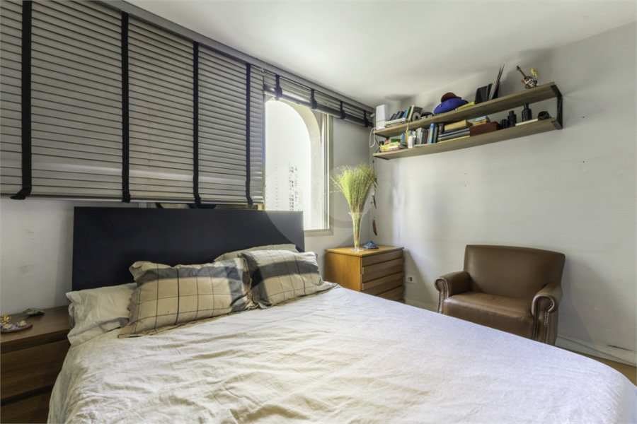 Apartamento à venda com 3 quartos, sendo 1 suíte, em Bela Vista, São Paulo, SP