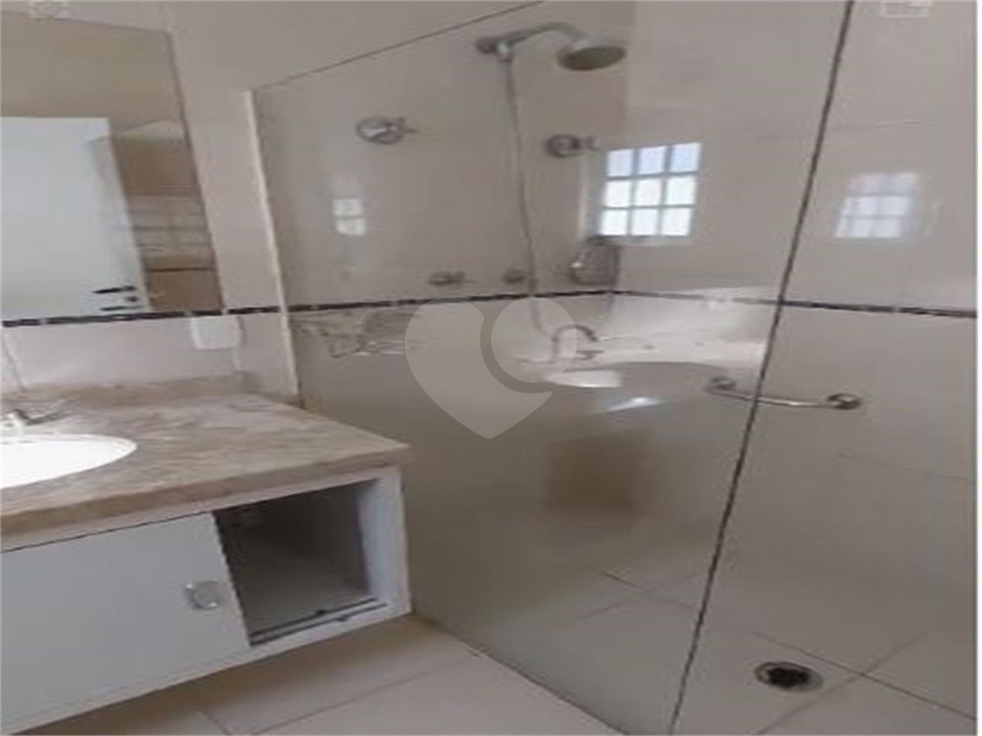Casa à venda com 4 quartos, sendo 2 suítes,  no condomínio Res Jardim Itatinga, São Paulo - SP