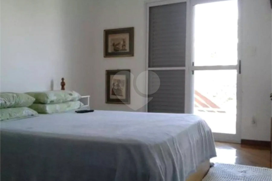 Sobrado à venda com 5 quartos, sendo 1 suíte, em Jardim Virginia Bianca, São Paulo, SP