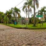 Casa à venda com 4 quartos, sendo 2 suítes,  no condomínio Granja Vianna II, Cotia - SP