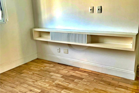 Apartamento à venda com 3 suítes em Jardim Ampliação, São Paulo, SP
