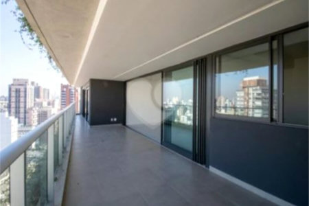 Apartamento à venda com 3 suítes em Cerqueira César, São Paulo, SP