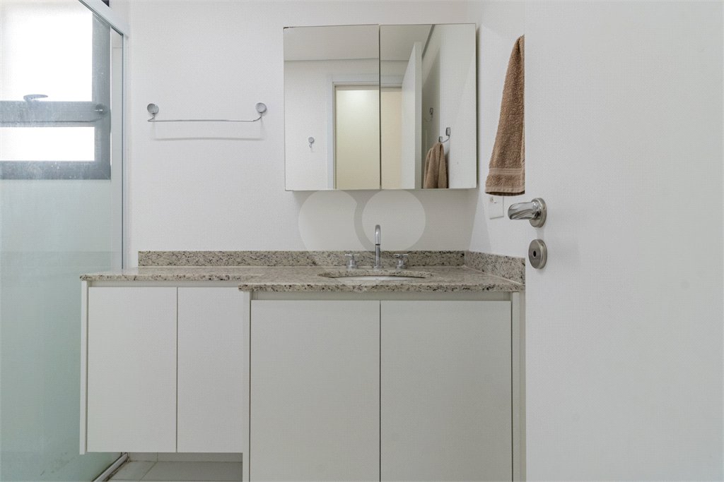 Apartamento à venda com 3 quartos, sendo 1 suíte,  em Perdizes, São Paulo, SP