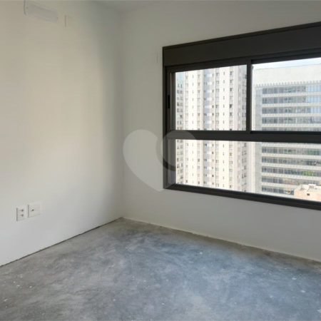 Apartamento à venda com 2 suítes em Santo Amaro, São Paulo, SP