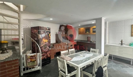 Sobrado à venda com 3 quartos, sendo 2 suítes, em Vila Maria Alta, São Paulo, SP