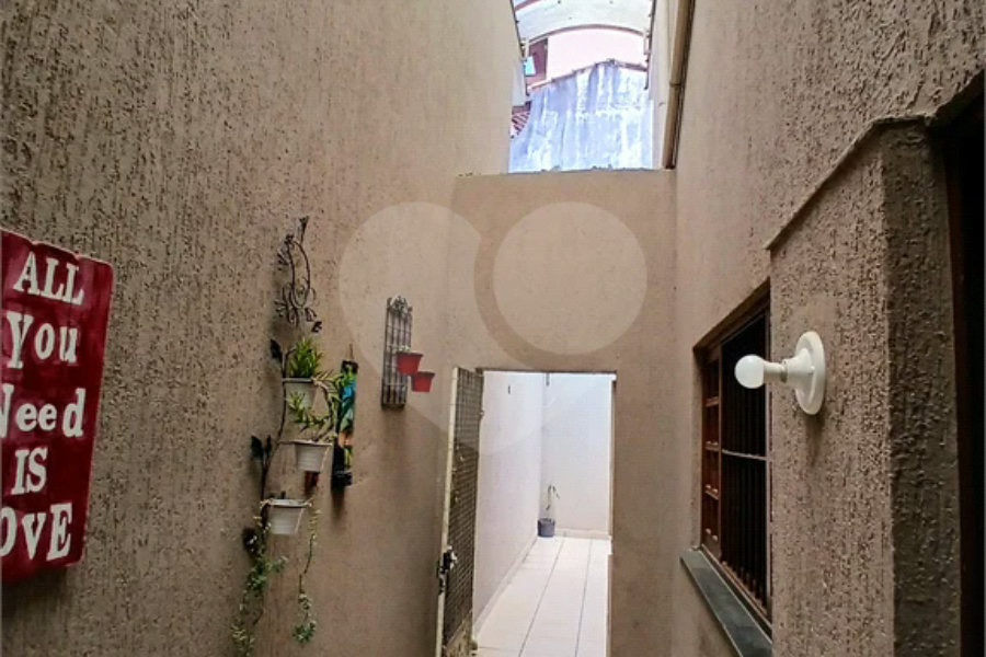 Sobrado à venda com 3 quartos, sendo 1 suíte,  em Tremembé, São Paulo, SP