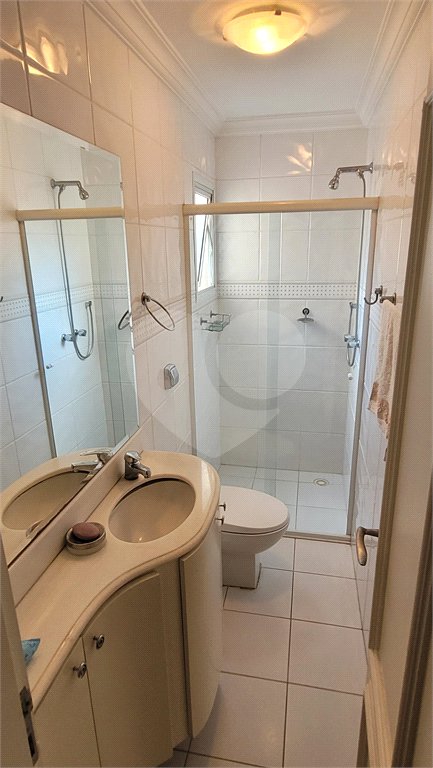 Sobrado à venda com 4 quartos, sendo 3 suítes, em Brooklin Paulista, São Paulo, SP